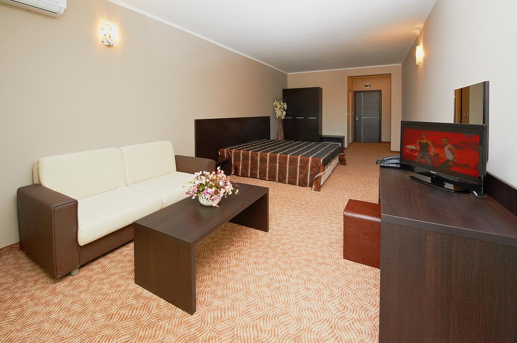 Central Plaza Pomorie Room photo